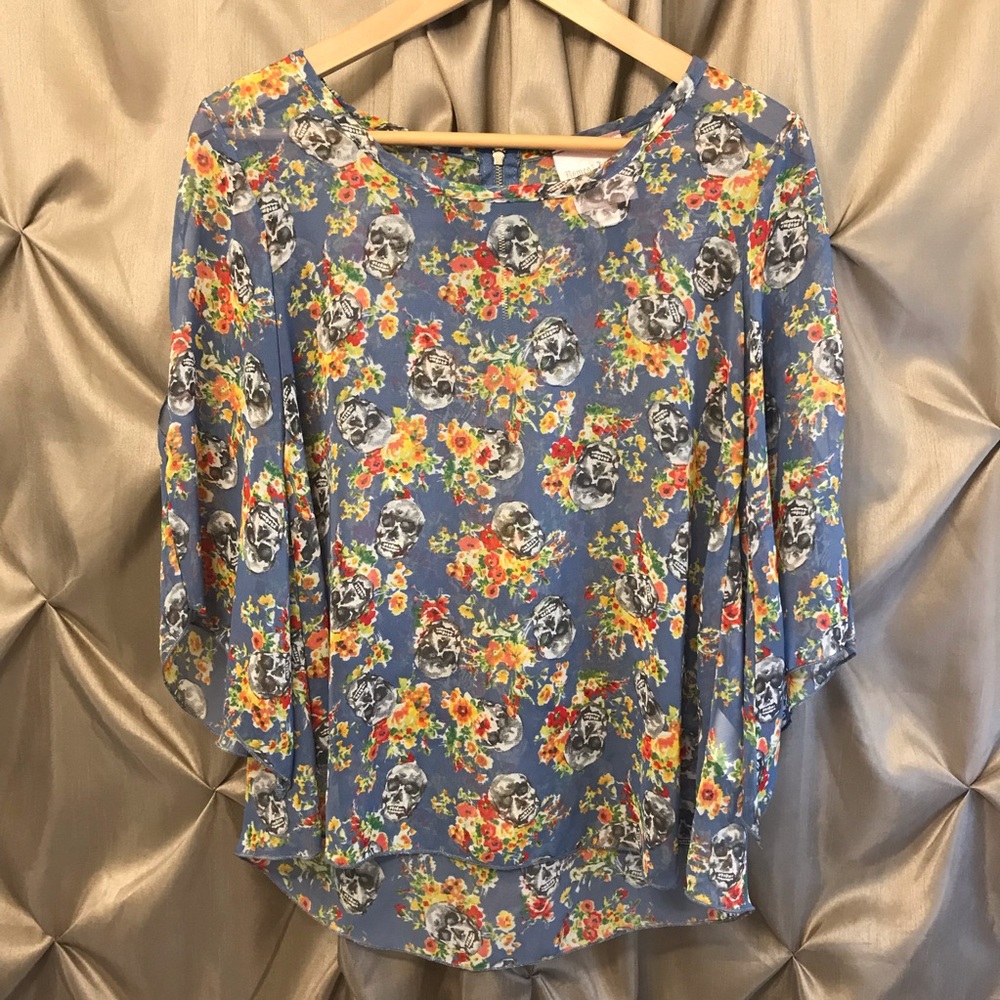 Romeo & Juliet Couture Skull & Floral Blouse XS